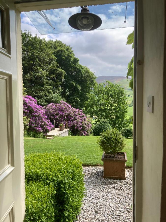 Plas Yn Yale With Mountain Views From All Windows Ρέξαμ Εξωτερικό φωτογραφία